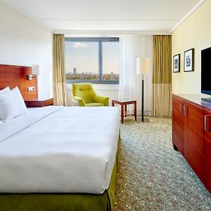 Kamer met een Queen Size Bed